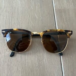 Ray Ban Clubmaster Fleck Unisex Glasses